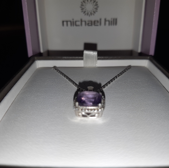 Necklace - Picture 3 of 4